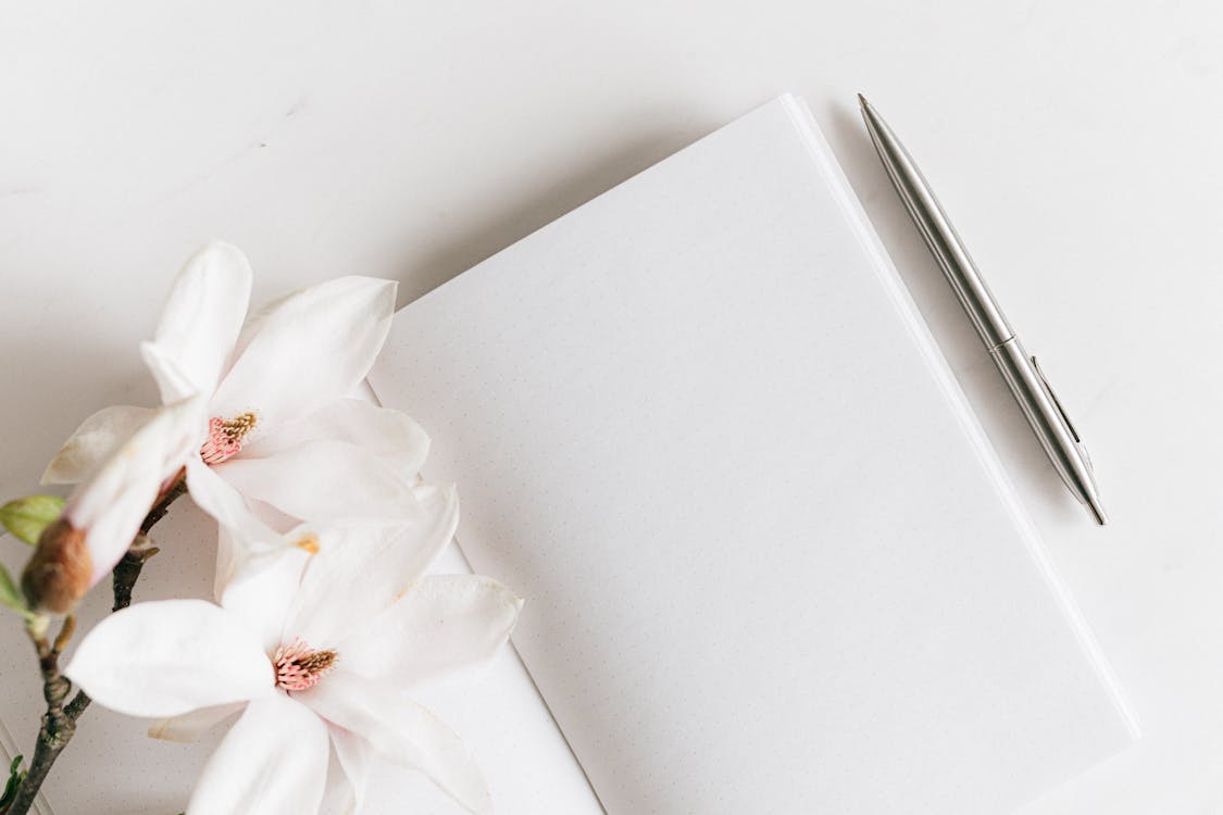 Funeral Thank You Cards: What to Write & When to Send