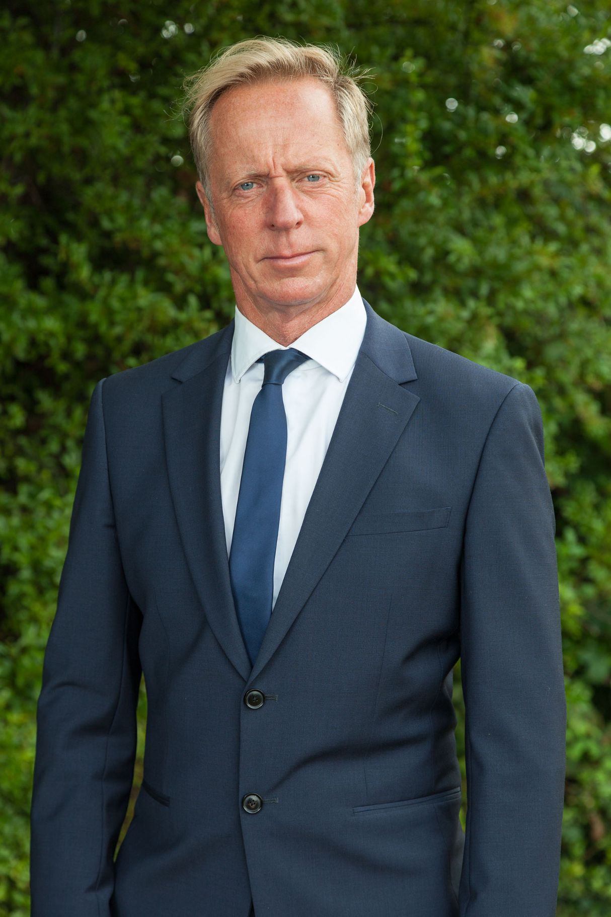Mr Tony Simpson