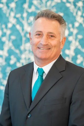 Stewart Jones